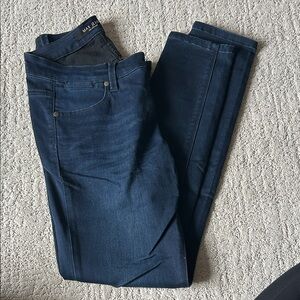 Max Jeans Women's Dark Blue Skinny Jeans